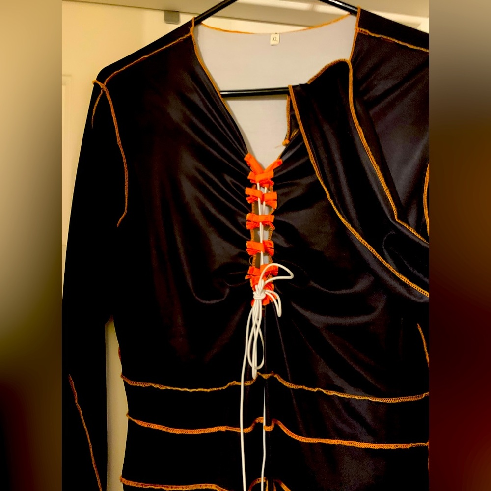 Black stretchy crisscross string up dress glove. Do you want to disappointment